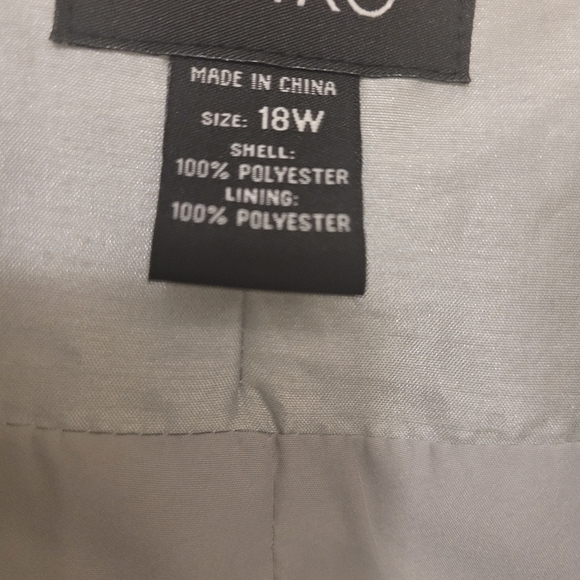 Ashro jacket - Picture 2 of 5